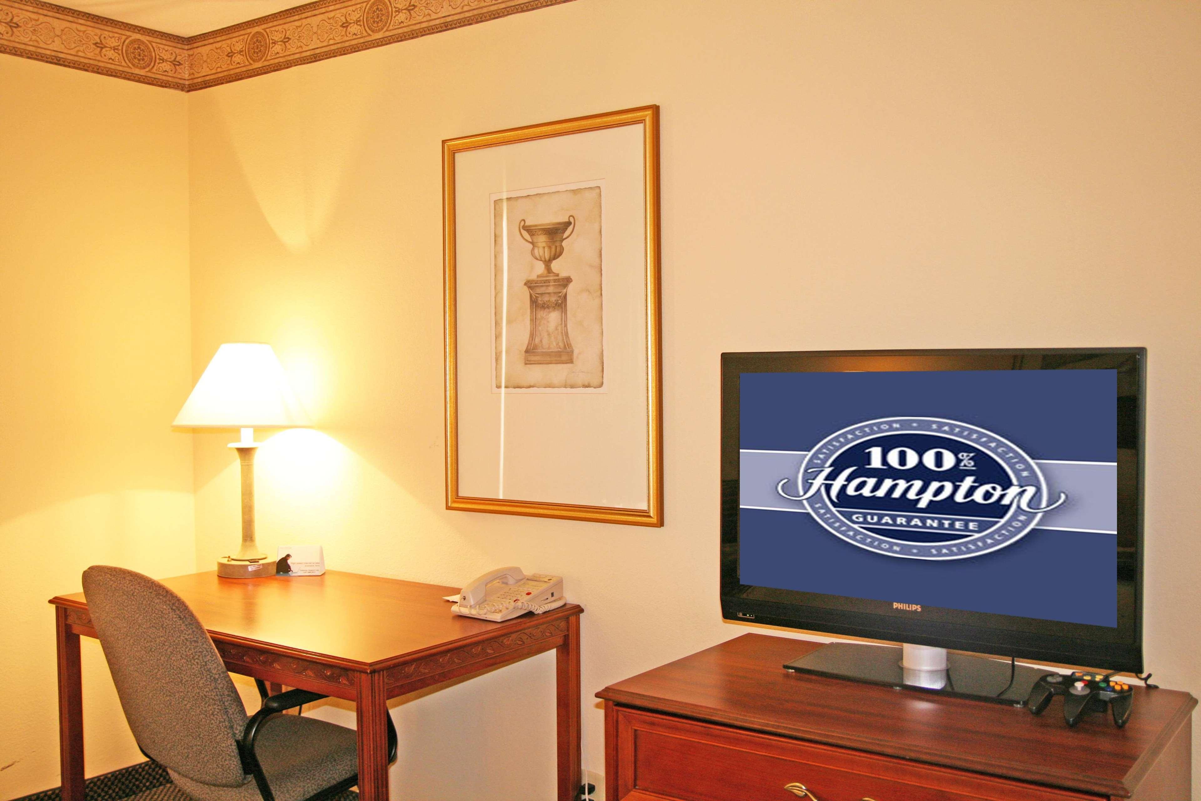 Hampton Inn & Suites-Atlanta Airport North-I-85 Hapeville Room photo