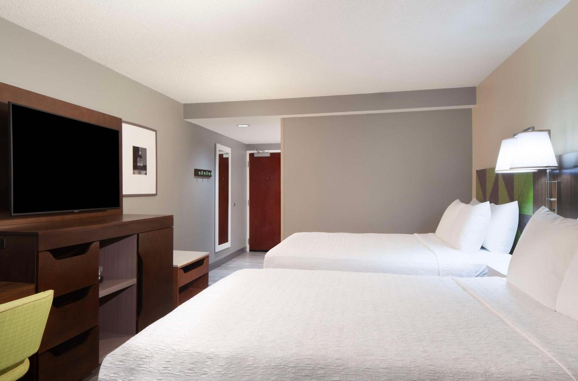 Hampton Inn & Suites-Atlanta Airport North-I-85 Hapeville Exterior photo